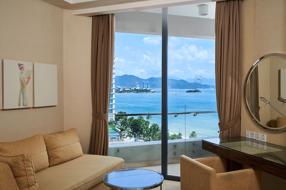 Room, 1 King Bed, Ocean View - Photo 6