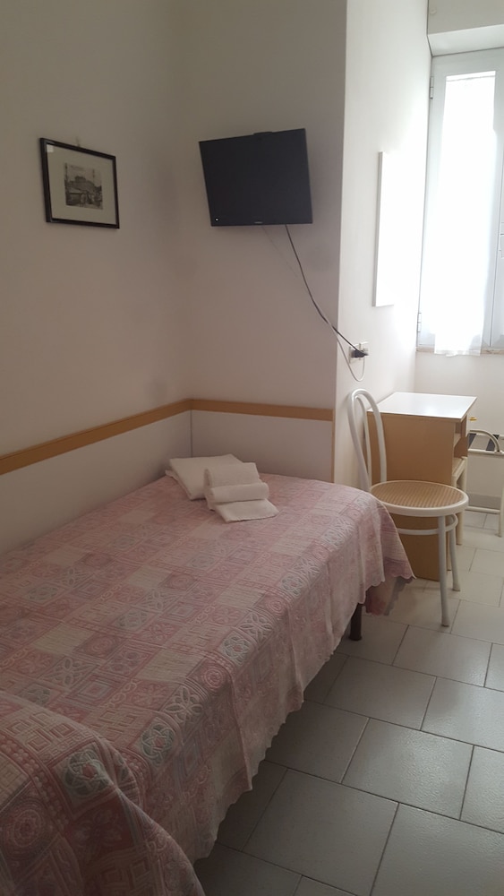 Classic Single Room, 1 Twin Bed, Ensuite