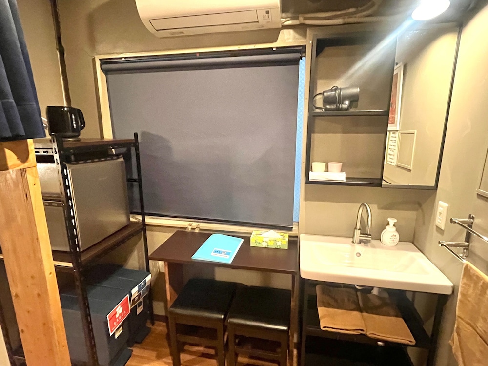 Basic Single Room photo 2