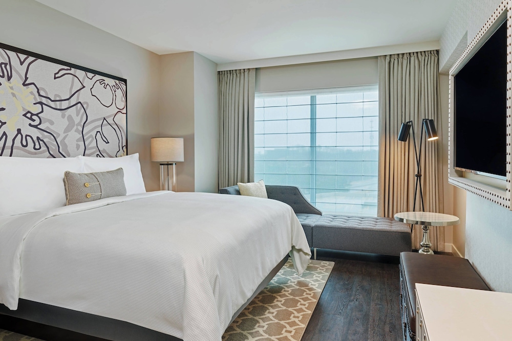 Room, 1 King Bed (Hearing Accessible)