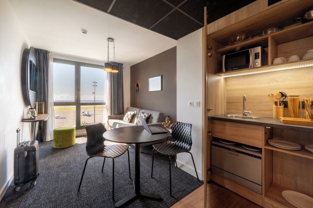 Standard Apartment - Photo 5