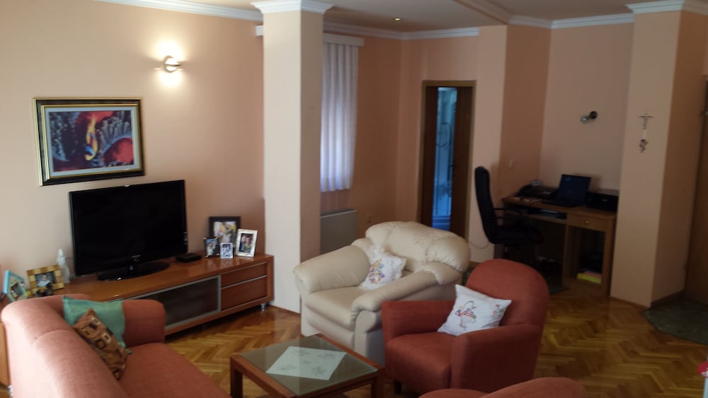 Comfort Apartment photo 1