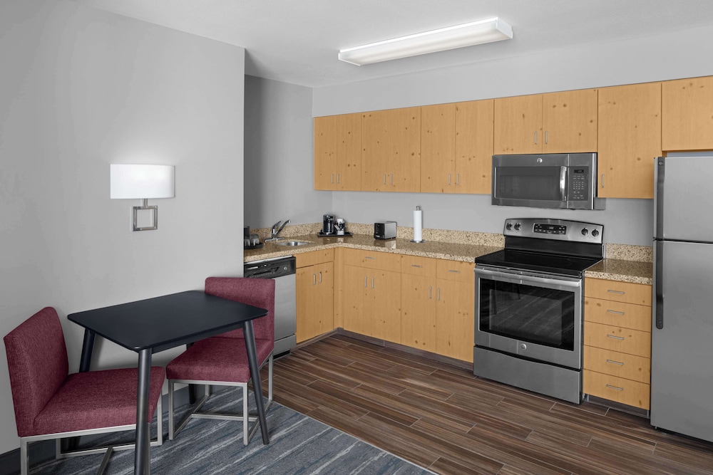Suite, 2 Queen Beds, Accessible, Non Smoking - Photo 3