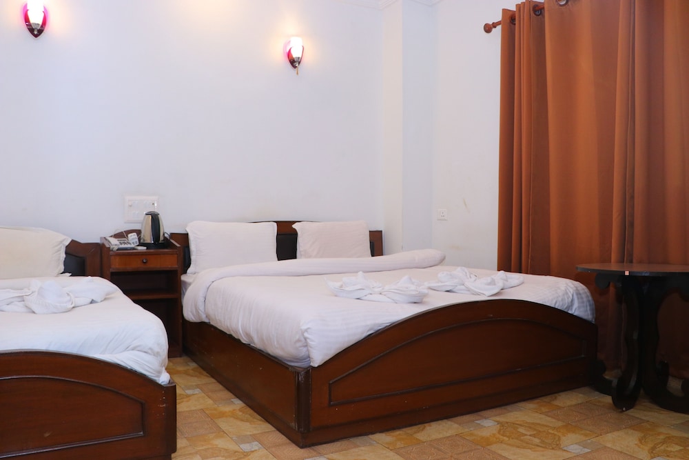 Deluxe Double Or Twin Room photo 2