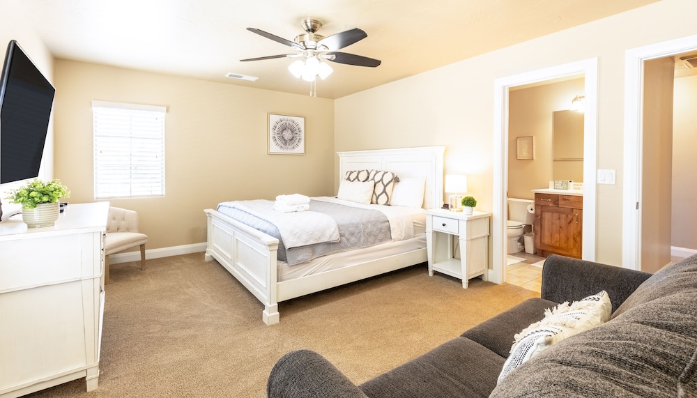 Townhome, 3 Bedrooms photo 2