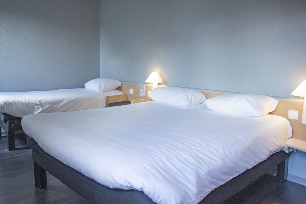 Room, Multiple Beds - Photo 4