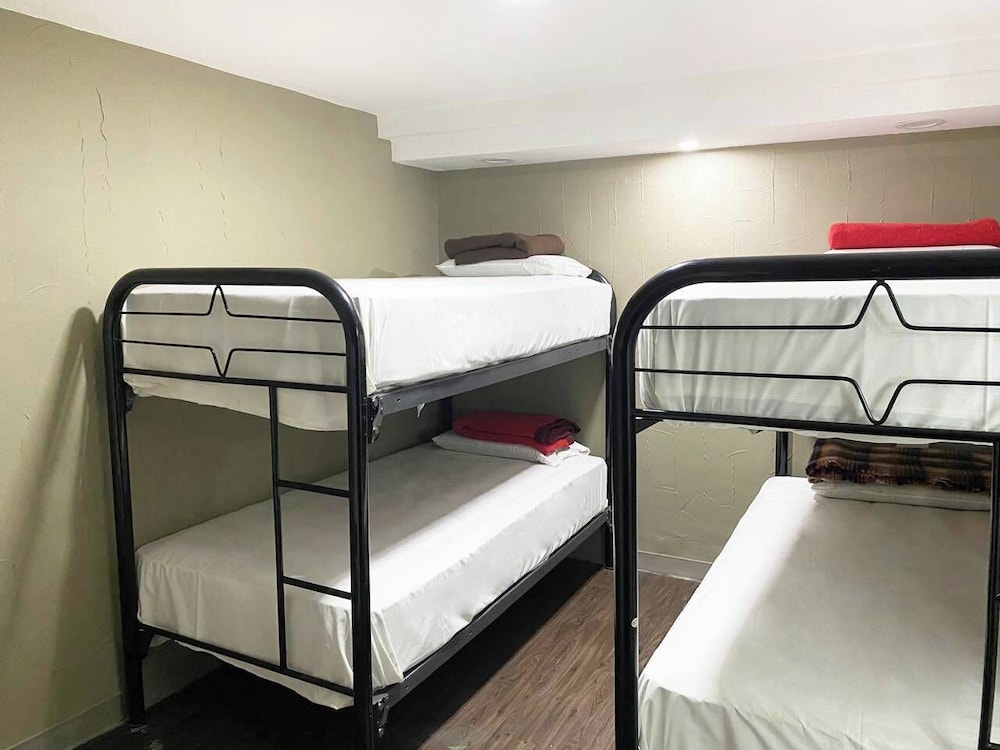 Standard Quadruple Room - Photo 1
