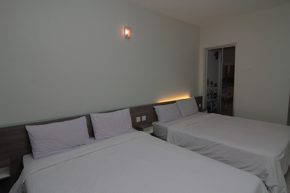 Deluxe Quadruple Room