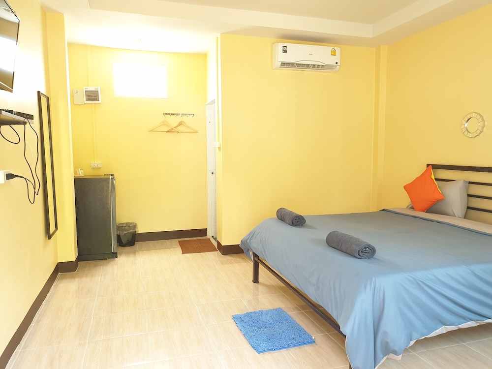 Standard Double Room - Photo 10