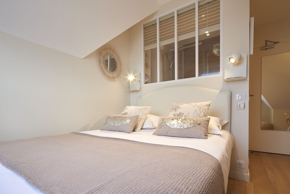 Small Double Room photo 1