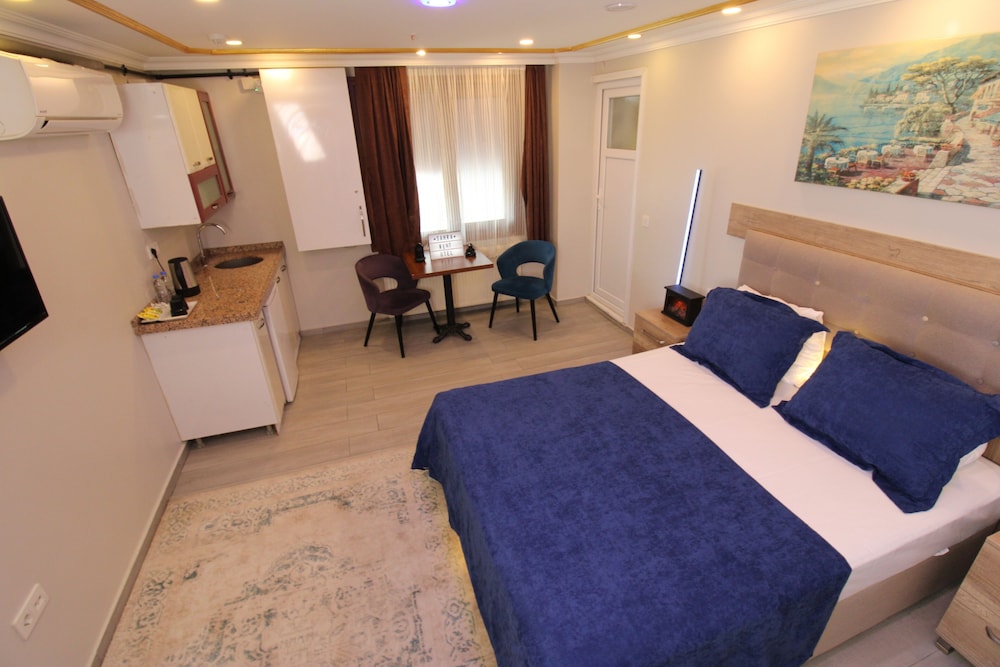 Economy Room, City View photo 2
