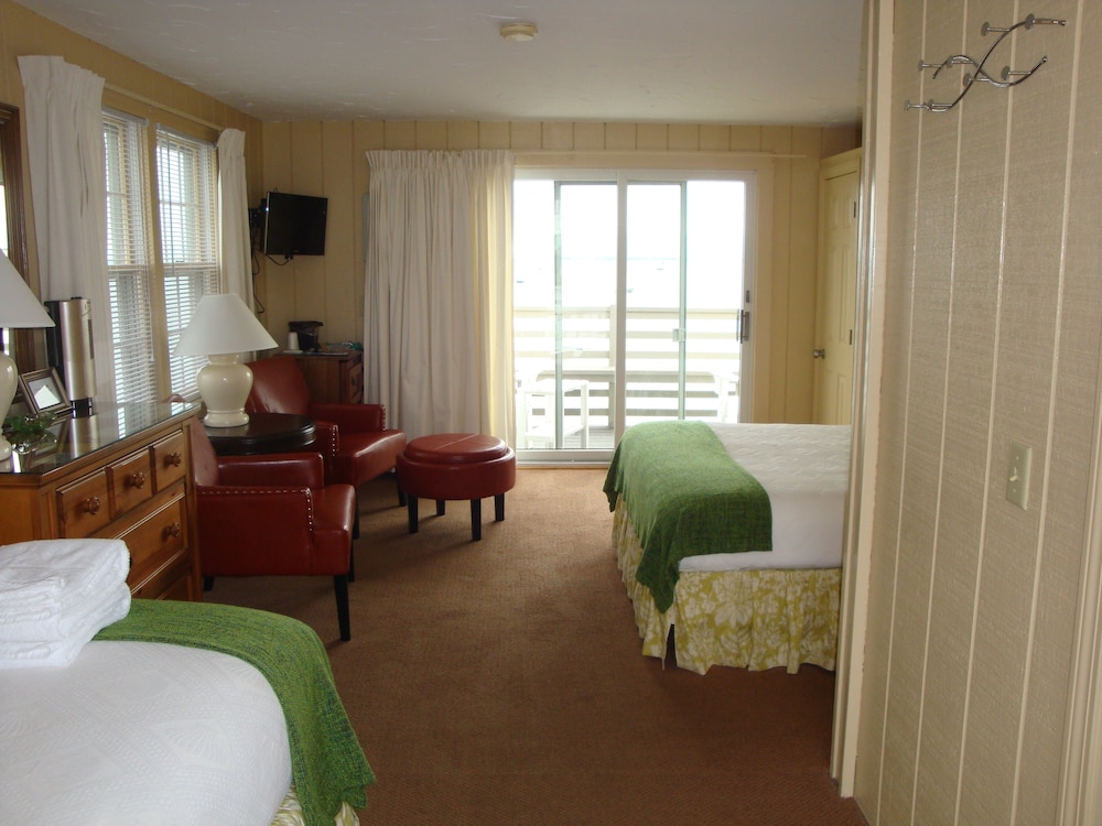 Room, Balcony, Beach View photo 1