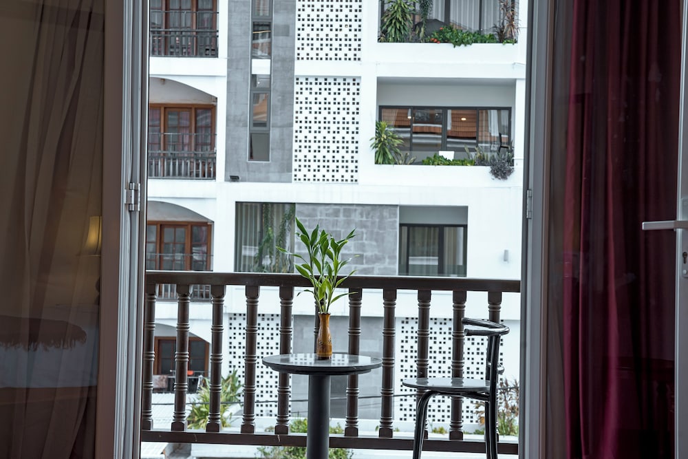 Deluxe Double Room, Balcony photo 3