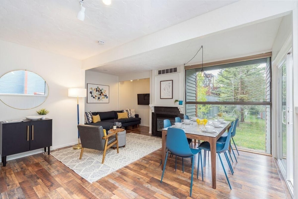 Condo, 3 Bedrooms