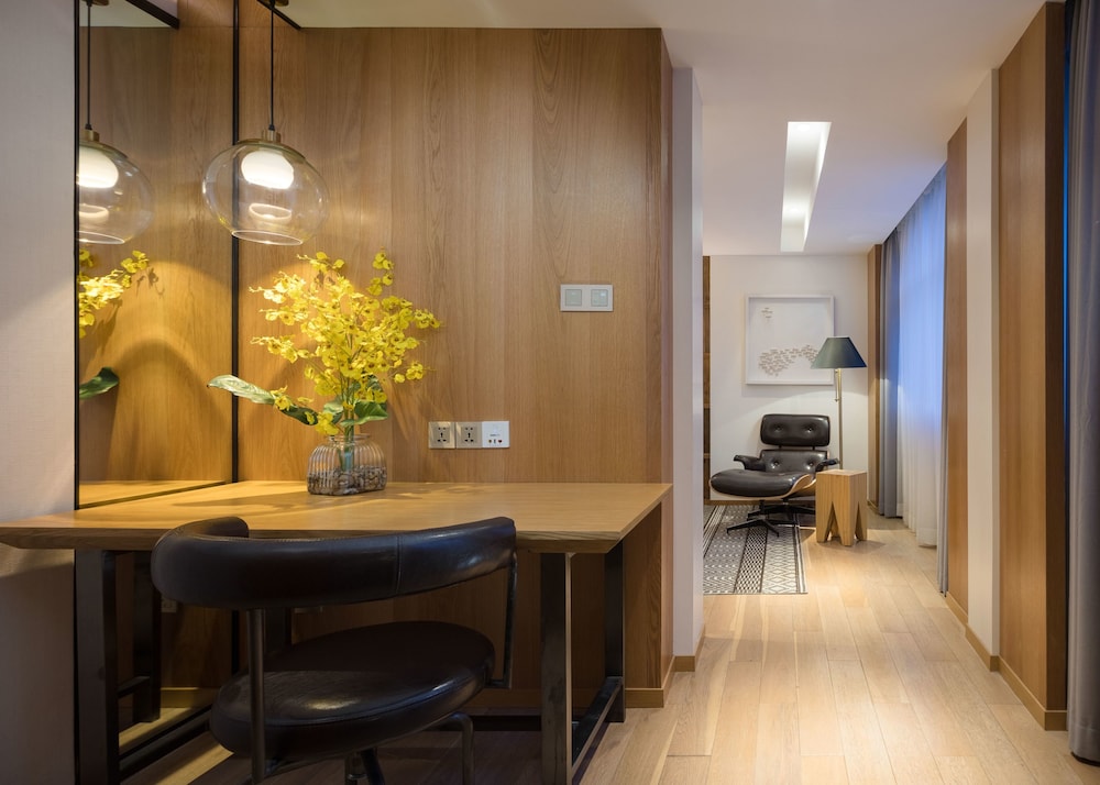 Executive Double Room, Smoking