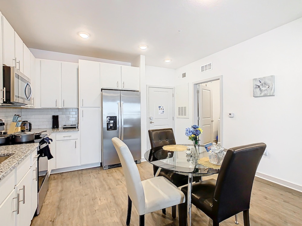 Cozy Apartment 10 Mins to Disney, Billede 3