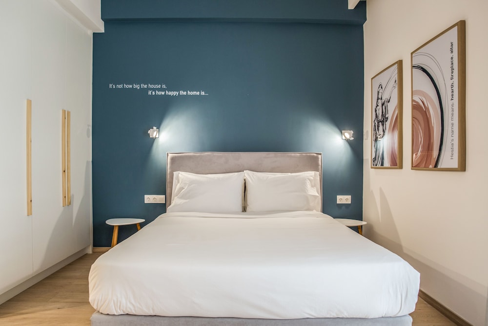 Club Studio, 1 Queen Bed with Sofa bed, Private Bathroom, Ground Floor (El. Ground floor) photo 1