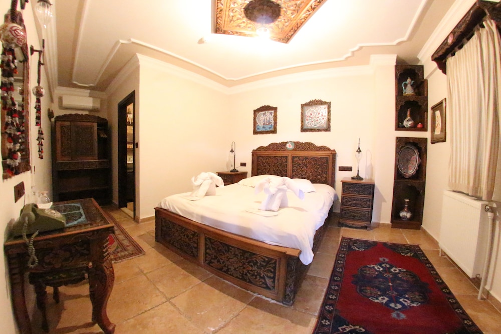 Double Room - Photo 3