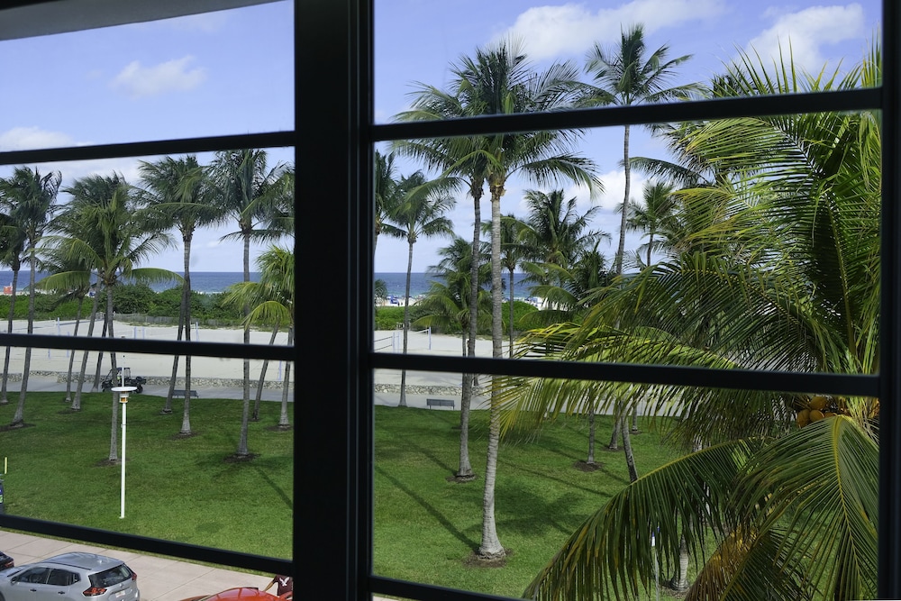 Room, 2 Double Beds, Ocean View - Photo 2
