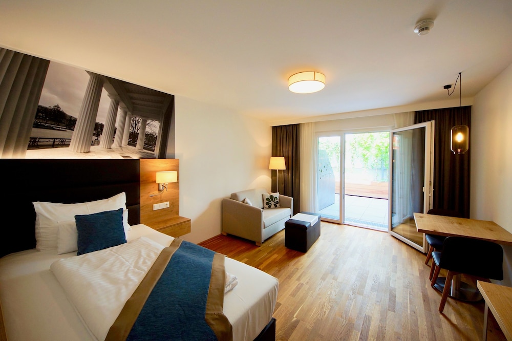 Deluxe Single Room, Balcony