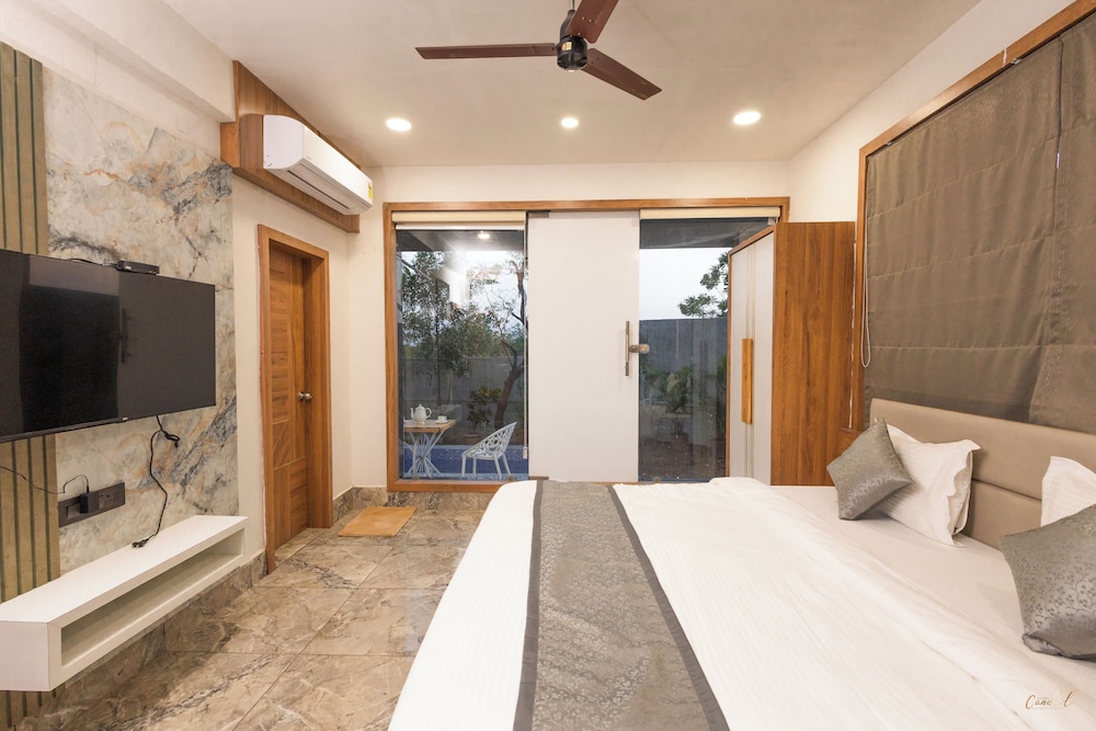 Luxury Suite With Private Pool photo 2
