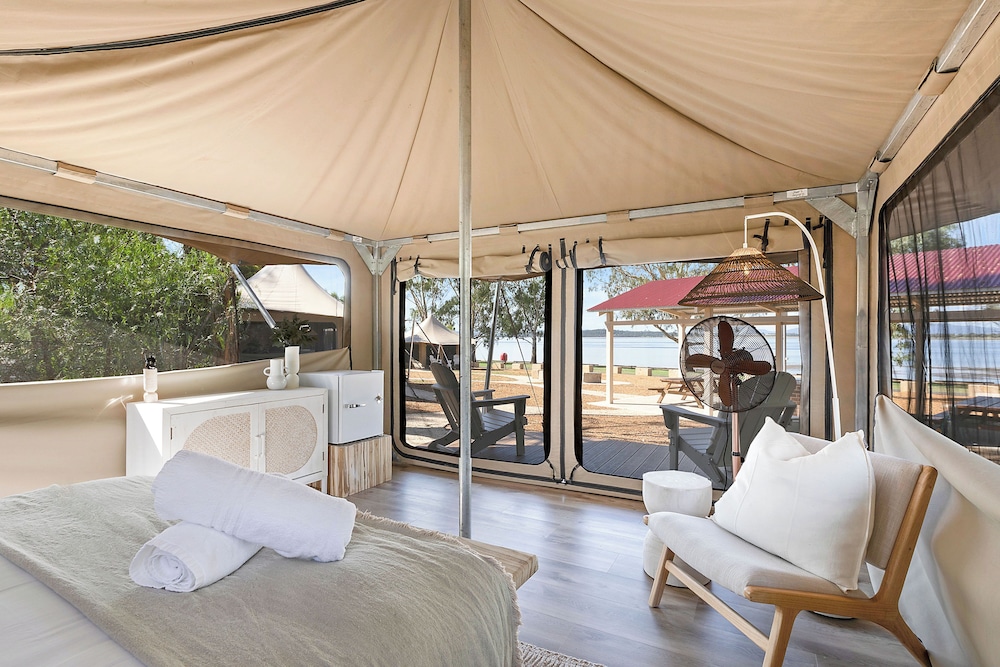 Deluxe Eco Tent - Sleeps 2 photo 2