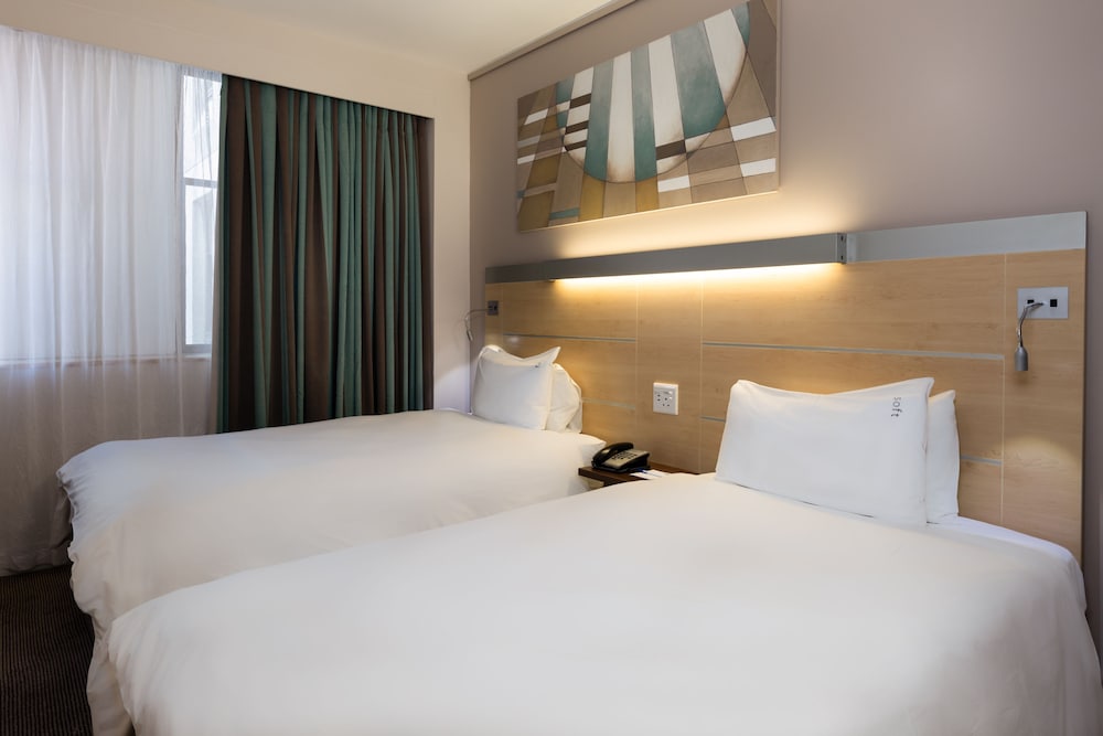 Standard Room, 2 Twin Beds, Non Smoking - Photo 2