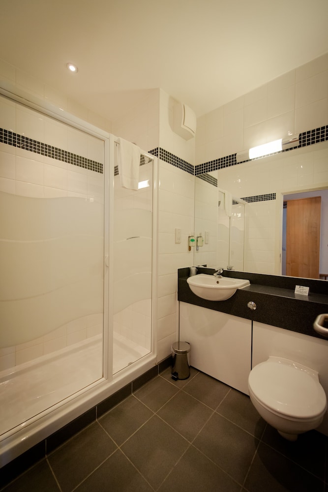 Standard Twin Room - Photo 4