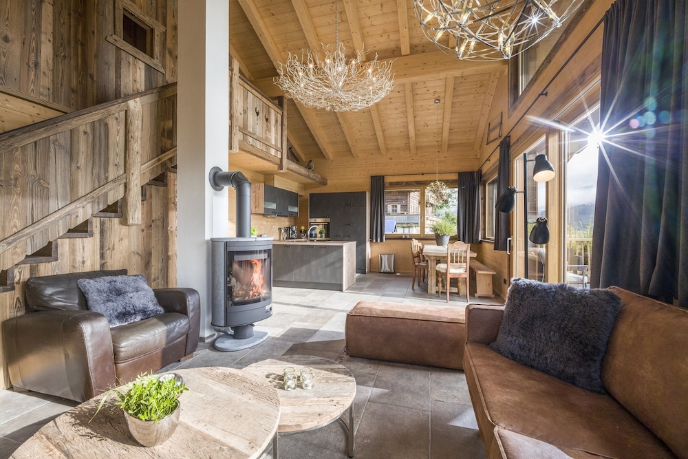 Luxury Chalet, Mountain View photo 1
