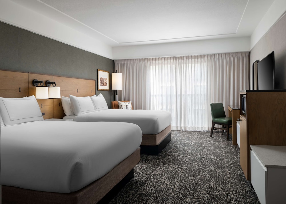2 Double Beds - Photo 1