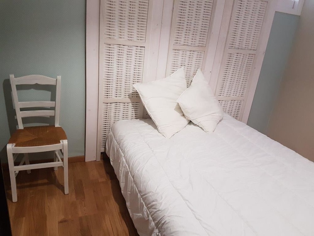 Apartment, 1 Bedroom (M o n t r e a l)
