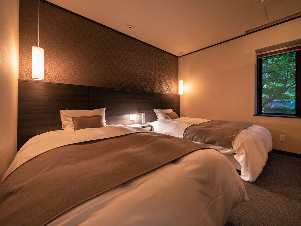 Premium Japanese Western Room photo 2