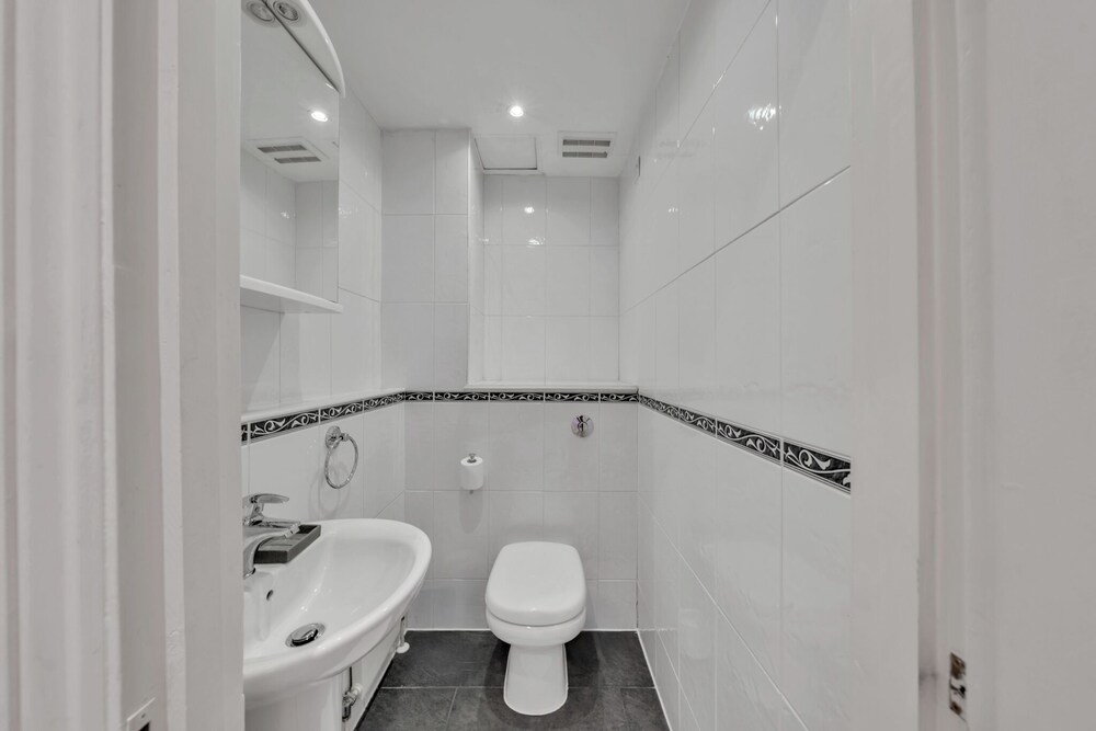 Apartment photo 3