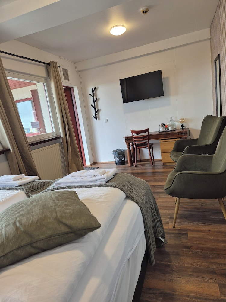 Standard Double or Twin Room, Private Bathroom photo 1