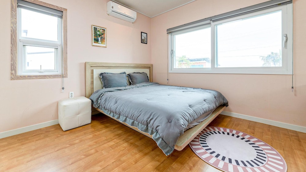 Basic Room, 3 Bedrooms (A Dong(dogchae/Pet-friendly)) photo 2
