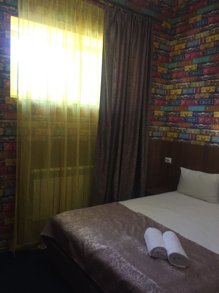 Economy Double Room photo 2