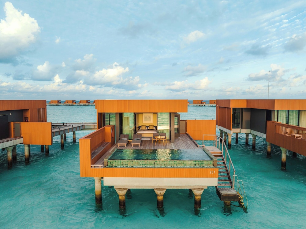 Sunset Ocean Pool Villa photo 2
