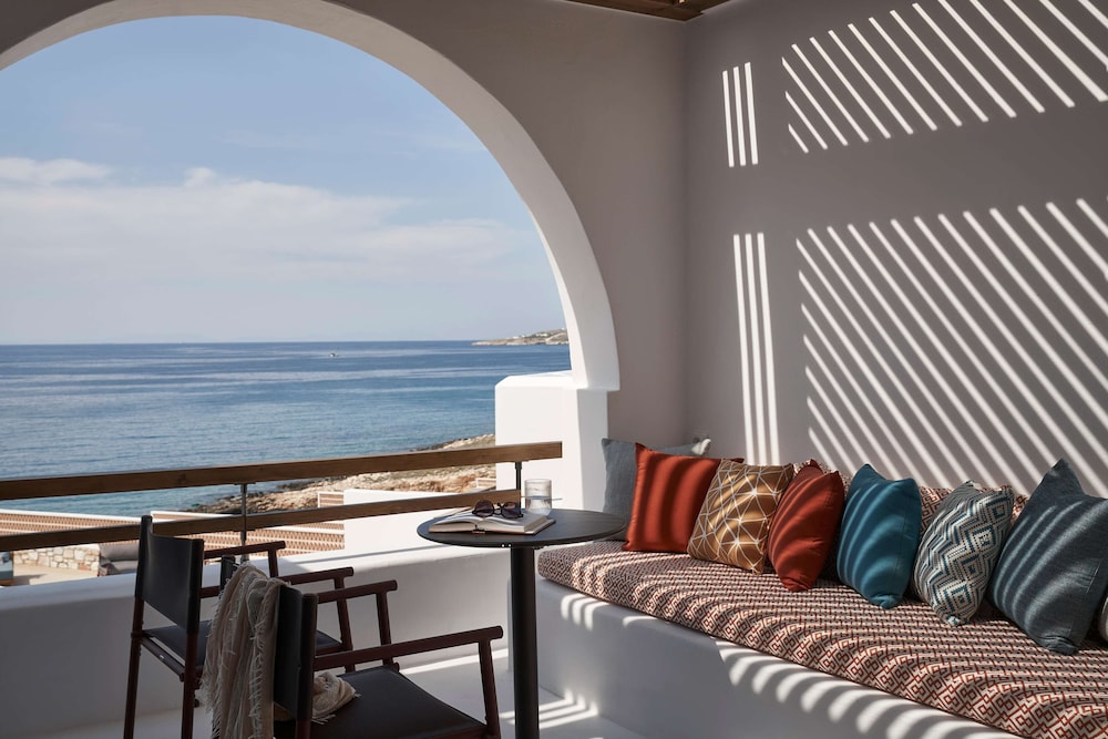 Essence Suite Sea View - Photo 1