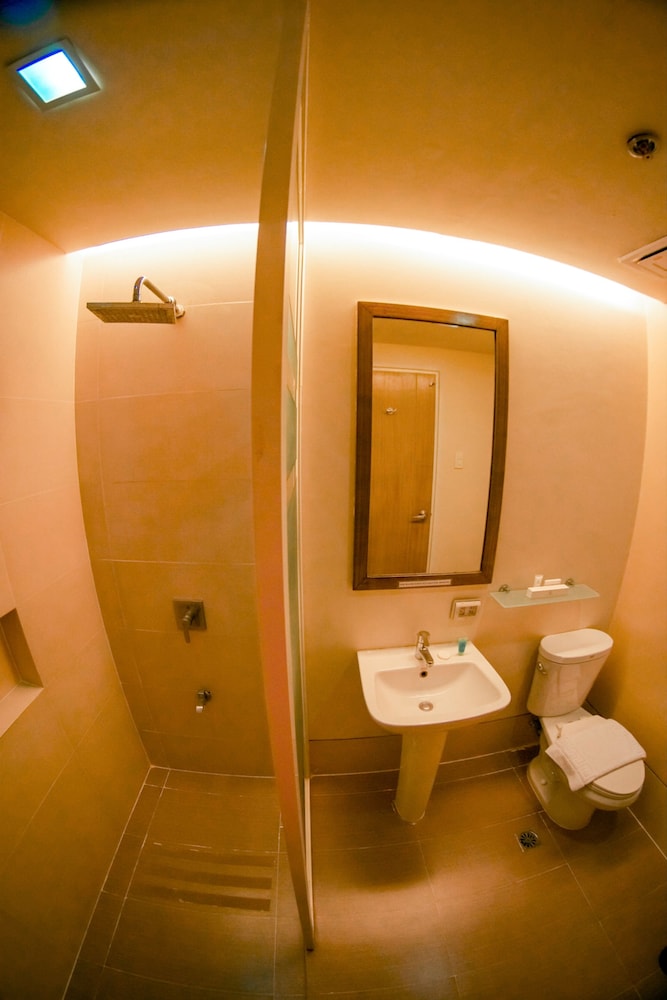 Deluxe Room, 2 Twin Beds photo 2