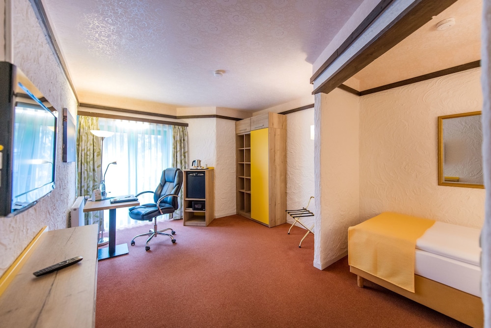 Single Room photo 3