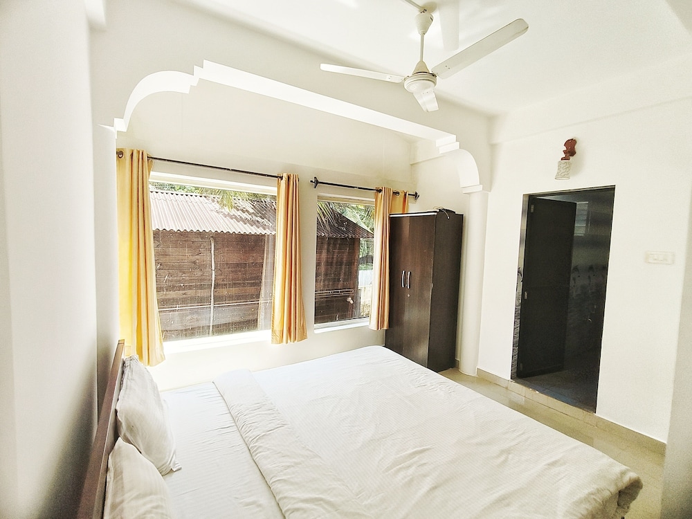 Executive Room - Photo 3