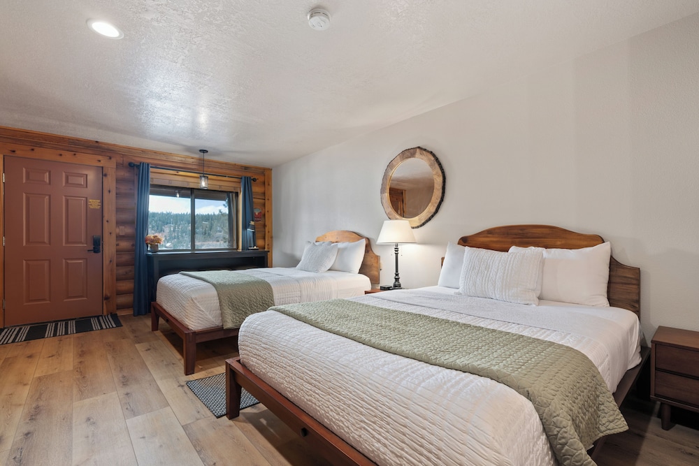 Hoodoo Hideaway Room 1