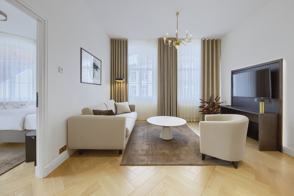 Premium Suite