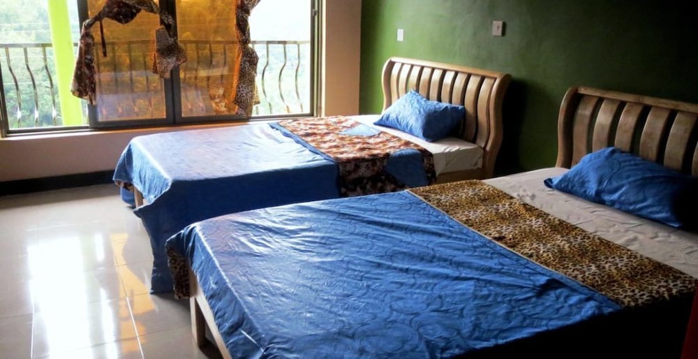 Deluxe Twin Room photo 3