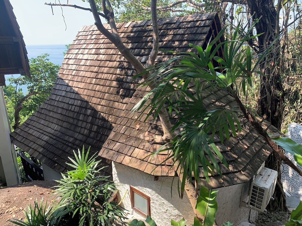 Standard Cottage, Partial Sea View