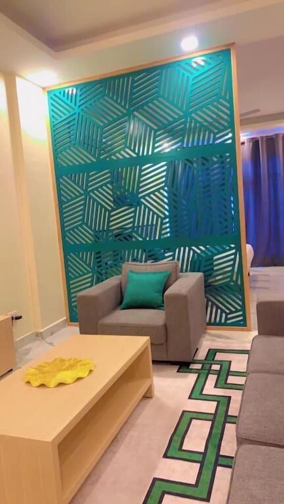 Luxury Studio, 1 Bedroom, Kitchenette, City View