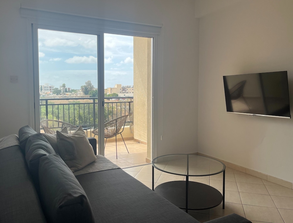 Luxury Apartment, City View photo 2