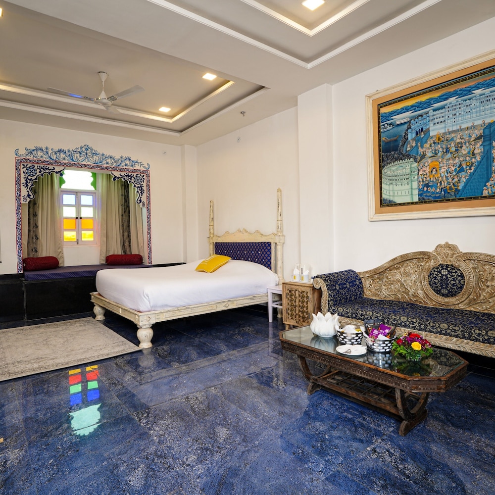 Palace Suite - Photo 9