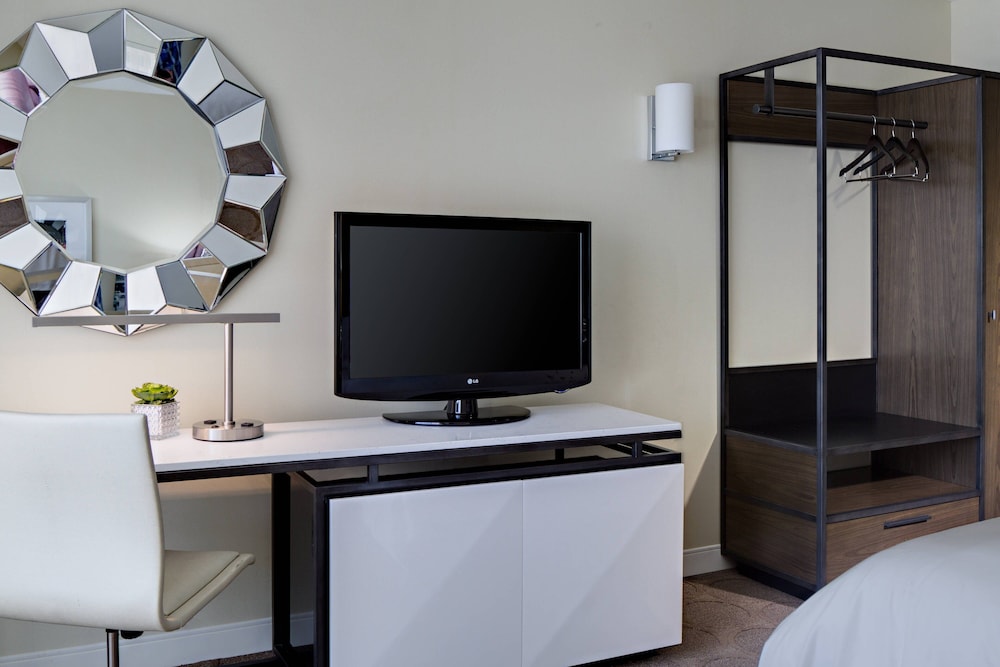 Room, 2 Double Beds - Strip View - Photo 3