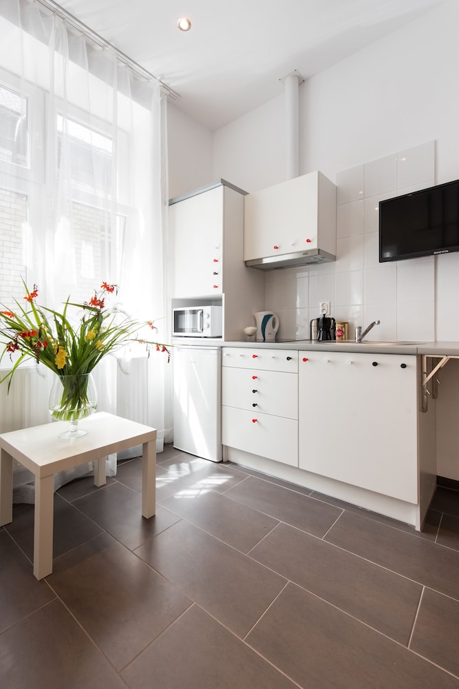 Studio Suite photo 2
